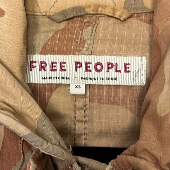 Free People Lead The Way Camo Lightweight Utility Jacket Taupe Tan Women’s XS - Picture 7 of 11